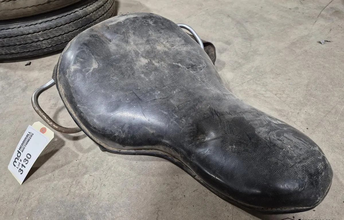 Motorcycle Buddy Seat
UNRESERVED