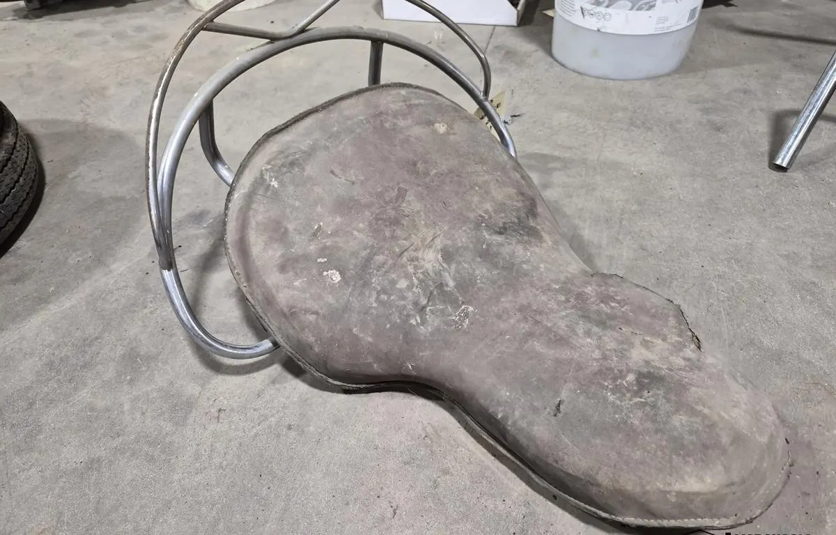 Motorcycle Buddy Seat
UNRESERVED