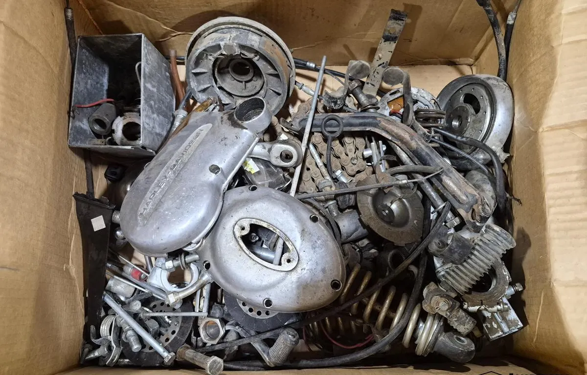 Box of Harley Davidson AMF Parts
UNRESERVED