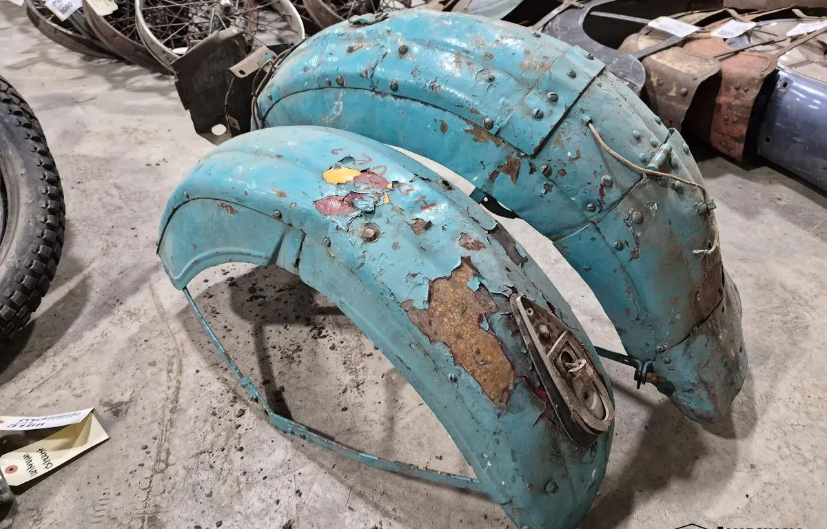 Pair of Harley Davidson VL Fenders
UNRESERVED