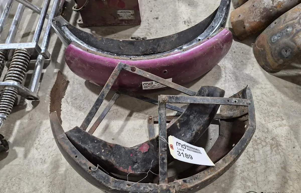 (5) Unknown Motorcycle Fenders
UNRESERVED