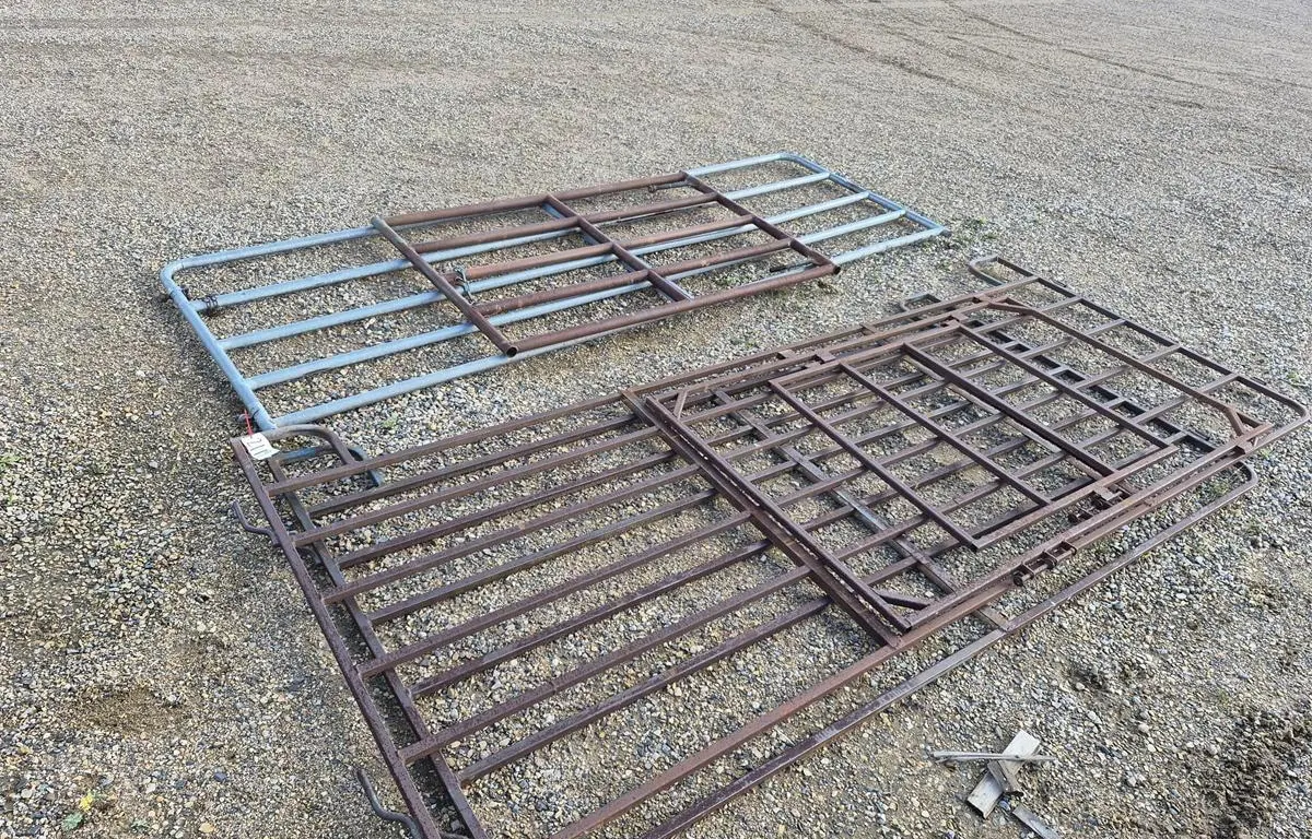 Assorted Livestock Panels & Gate
UNRESERVED