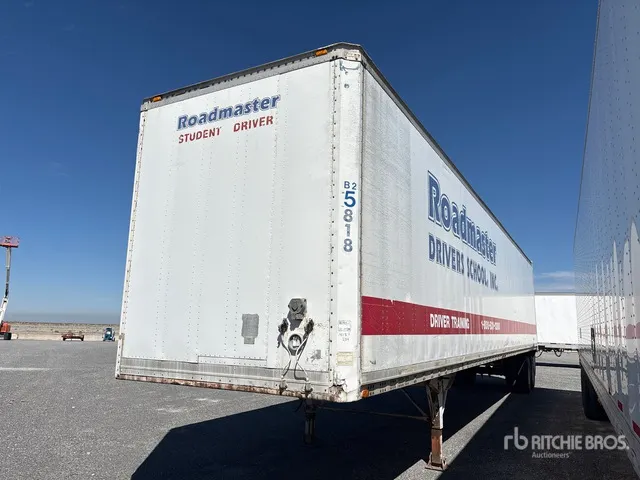 1984 Miller 45 ft x 102 in T/A Van Trailer