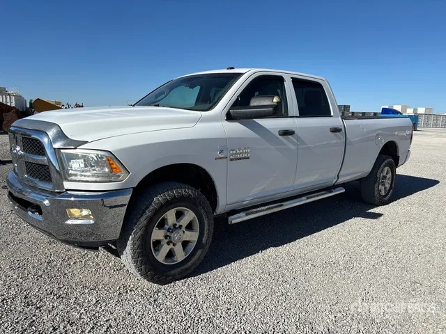 2014 Ram 2500 4x4 Crew Cab Pickup