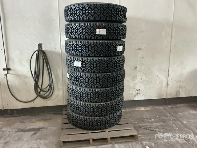 Quantity of (8) 11R22.5 Recapped Tires