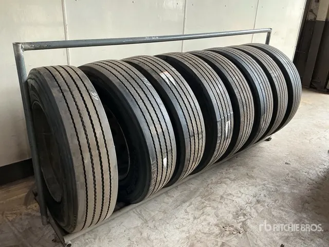 Quantity of (8) 285/75R24.5 Recapped Tires w/Aluminum Wheels