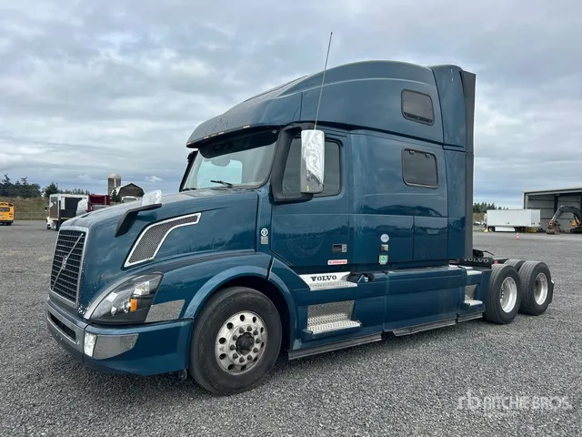 2017 Volvo VNL 6x4 T/A Sleeper Truck Tractor (Inoperable)