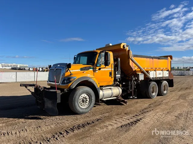 2011 International 7600 6x4 Snow Plow Truck