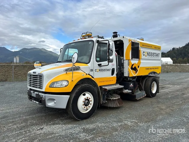 2018 Elgin Crosswind on 2019 Freightliner M2 Sweeper Truck