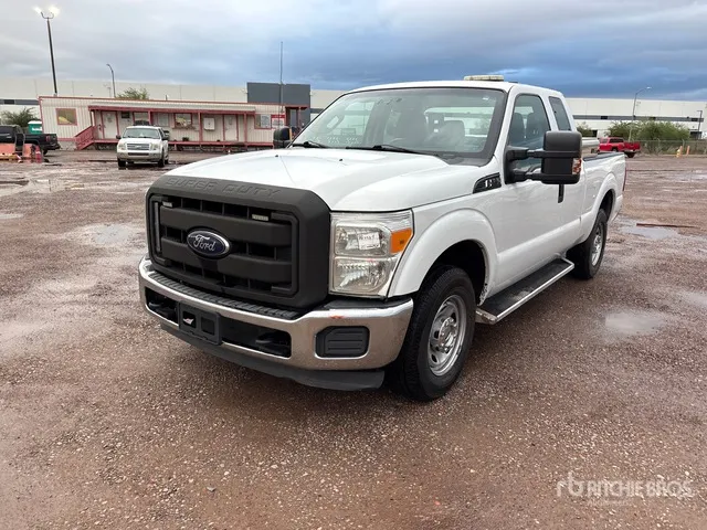 2016 Ford F-250 XL 4x2 Extended Cab Pickup