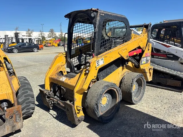 2016 Cat 242D Two-Speed Skid Steer Loader