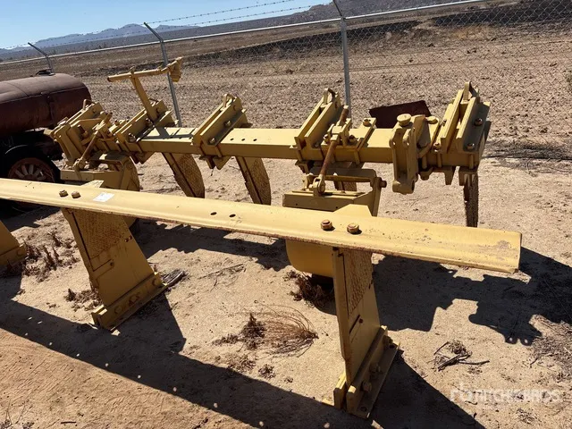 Ripper & 14 ft Straight Blade Attachment