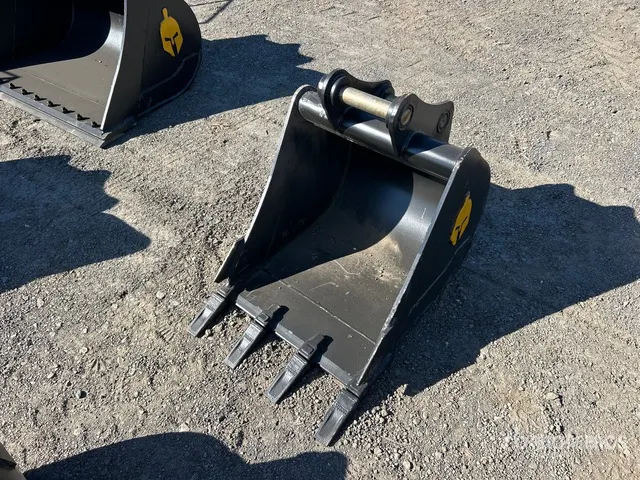 Trojan 50CL 24 in Digging Excavator Bucket - Fits 45mm Cat 305, 305.5 Komatsu PC45/50/55, Hyundai R55, Hitachi/Deere 50D/G, Case, New Holland, Kobelco