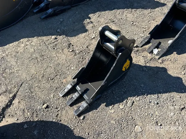 Trojan 35CL 12 in Digging Excavator Bucket - Fits 40mm Cat 303, 303.5, 304, Case, New Holland, Kobelco SK35, Deere/Hitachi 35D/G