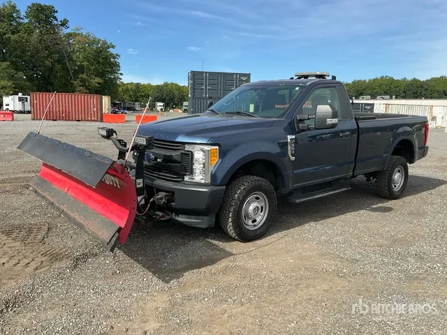 2017 Ford F-350 XL 4x4 Pickup