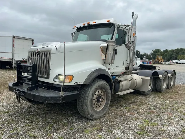 2015 International Paystar 5900i 8x4 Heavy Haul Tri/A Day Cab Truck Tractor (Inoperable)