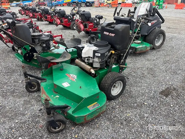 2011 Bobcat 4x2 Walk-Behind 42 in Lawn Mower (Inoperable)