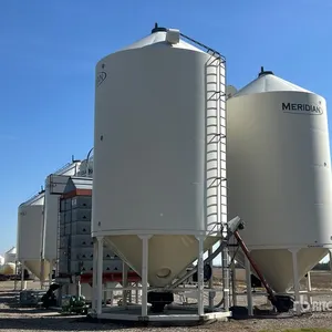 2015 Meridian GrainMax GM4000 +/- 4000 bu Smooth Wall Hopper Grain Bin