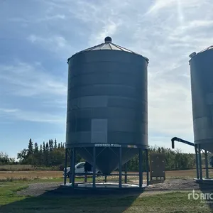 Westeel Rosco +/- 6000 bu 8 Ring Grain Bin