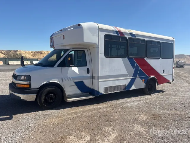 2013 Chevrolet G4500 4x2 Transit Bus