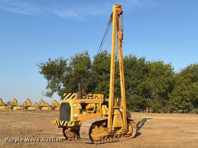 1979 Caterpillar D6D with 562 pipelayer