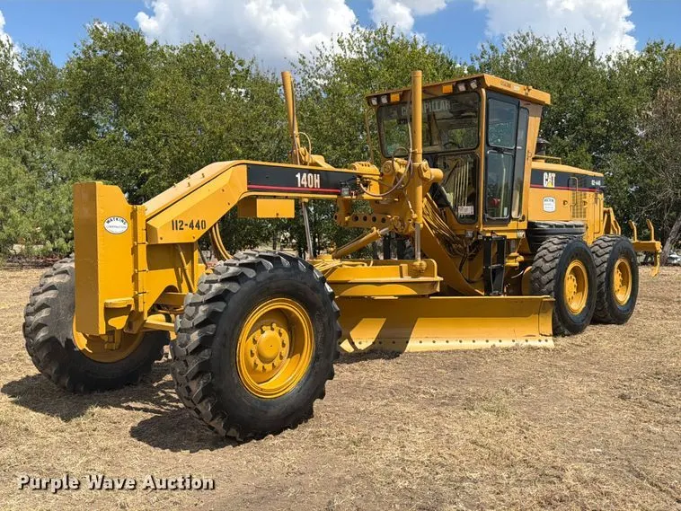 2005 Caterpillar 140H VHP motor grader