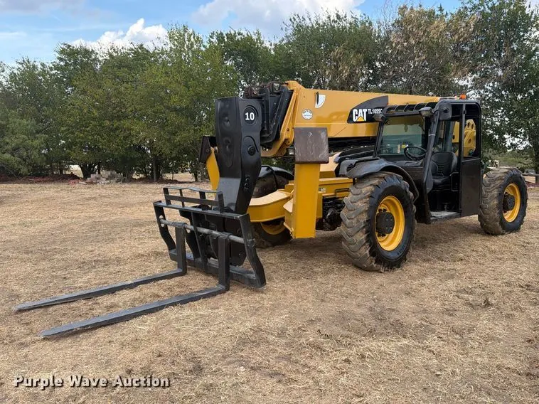 2013 Caterpillar TL1055C telehandler