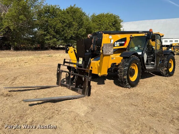 2016 Caterpillar TL1055D telehandler