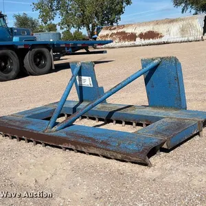 Skid steer land leveler