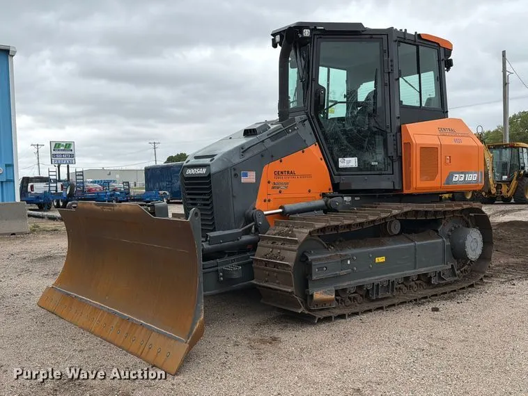 2023 Doosan DD100-US dozer
