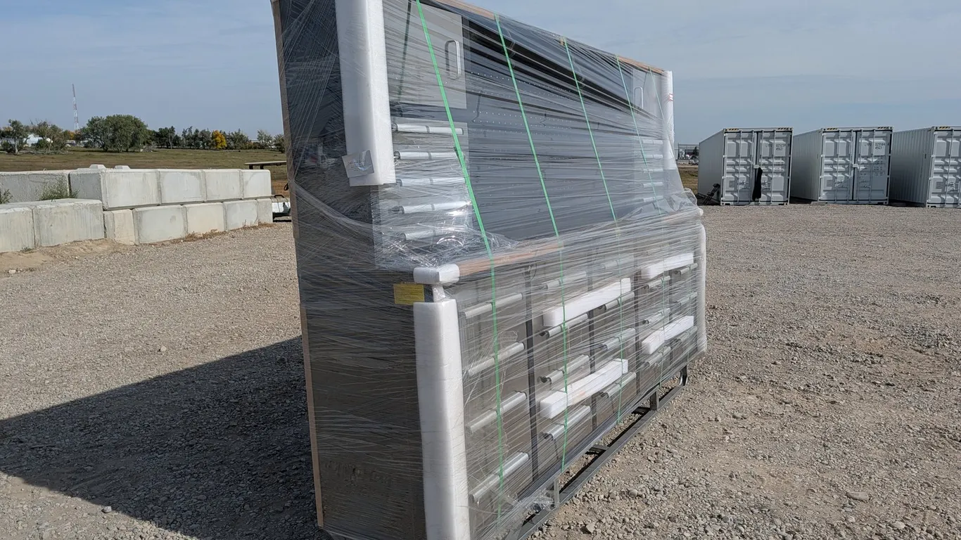 Unused 2026 Steelman 10' 30-Drawer SS Workbench