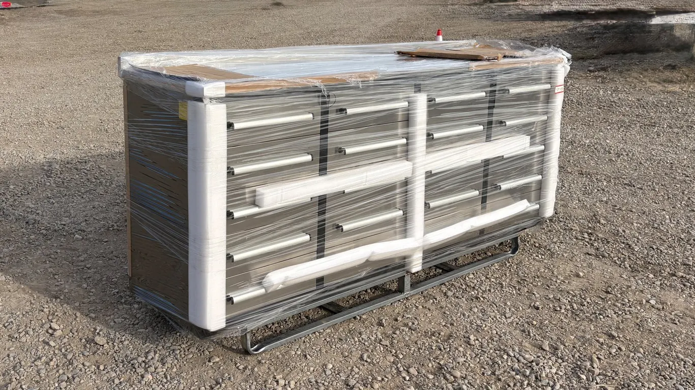 Unused 2026 Steelman 7' 20-Drawer SS Workbench