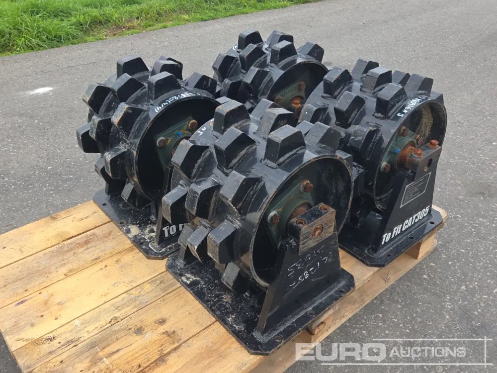 GIYI Padfoot Compaction Drum to suit CAT305 (4 of)