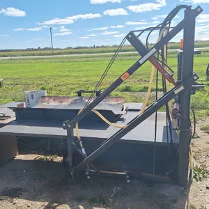 Sprayer flat deck with pump