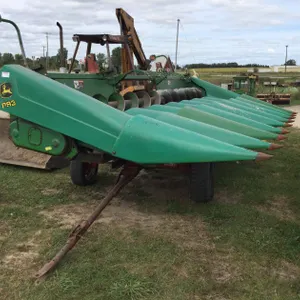 John Deere 893 Corn Head with Knowles Cart