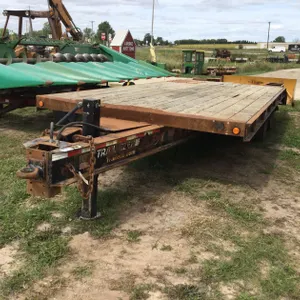 2011 Trail-Eze TE70RG Trailer: (HAS CLEAR WI TITLE)