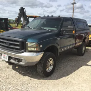 1999 Ford F250 XLT (Clear WI Title)
