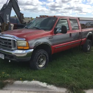 1999 Ford F250 Truck (Clear WI Title)