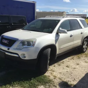 2012 GMC Acadia (Clear WI Title)