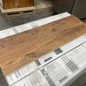 441 Sq. Ft. Stainmaster Beckett Ridge Chestnut Click Flooring