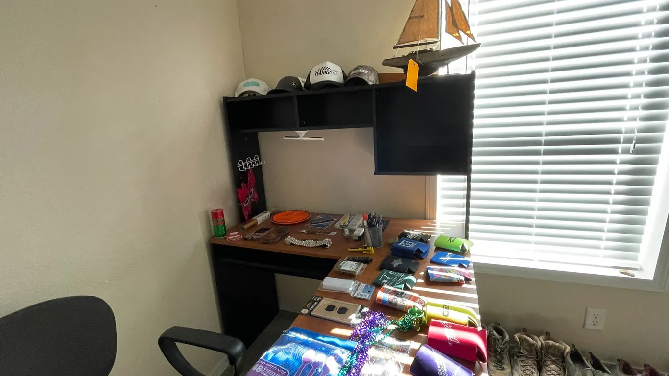 Items on Desk