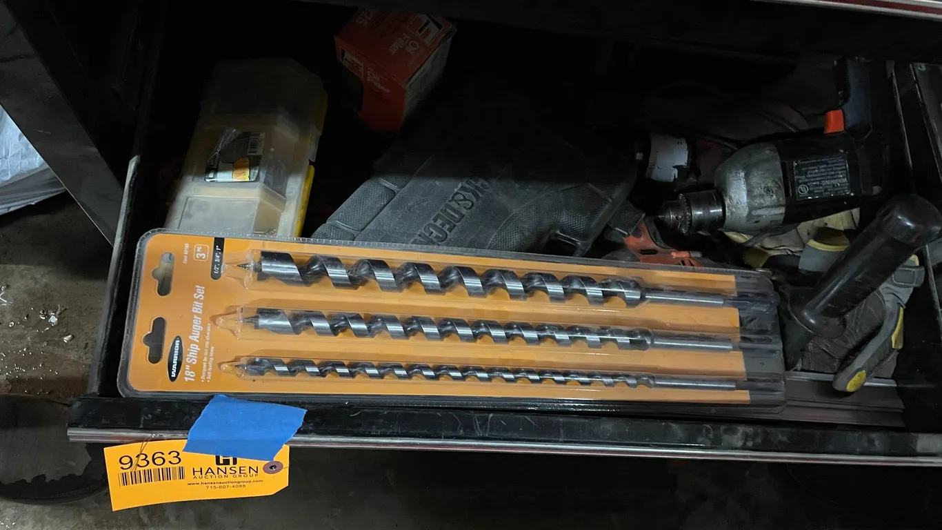Contents of Drawer in Rolling Black Tool Box