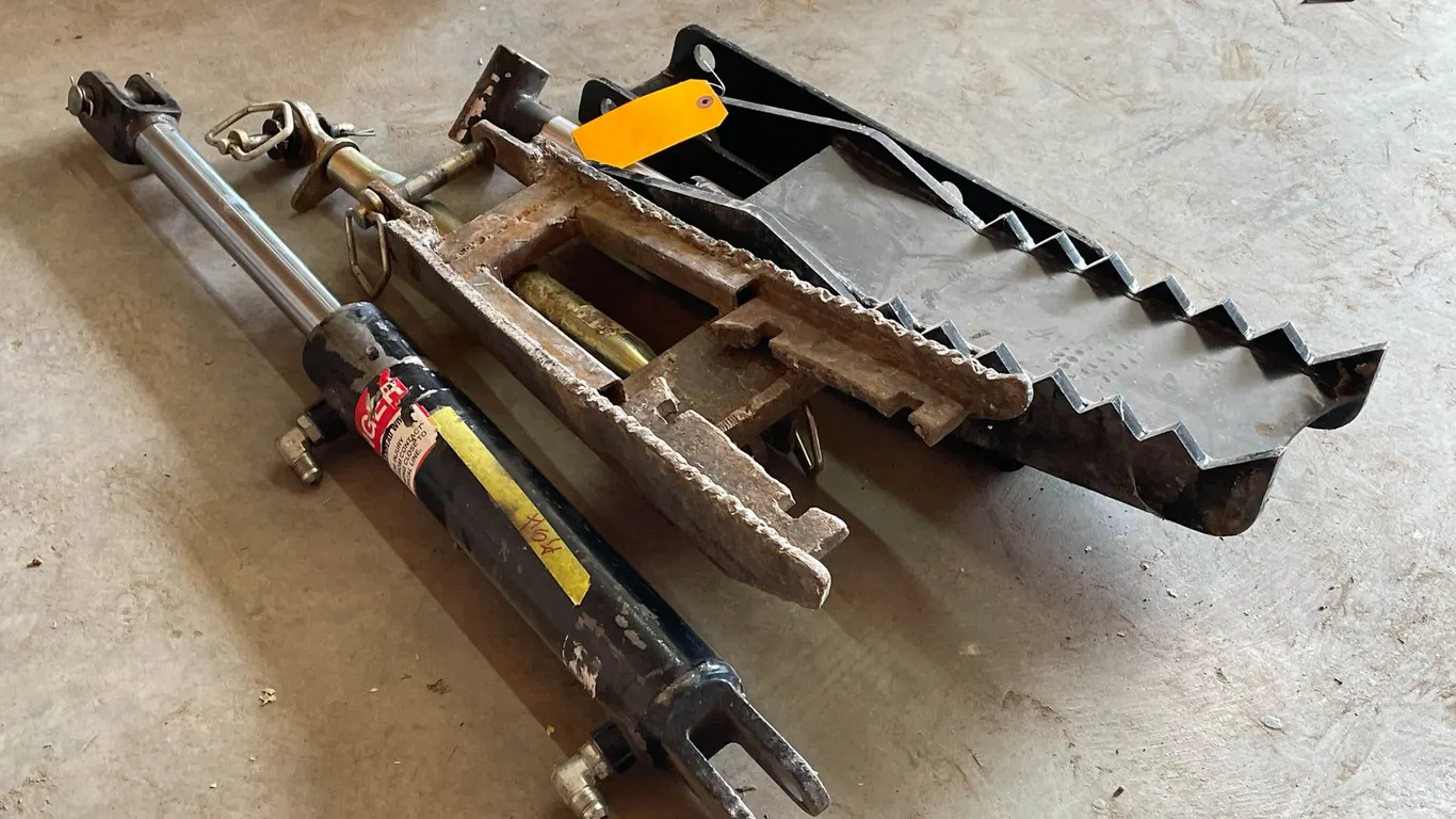 Lot of Hydraulic Thumbs and Parts