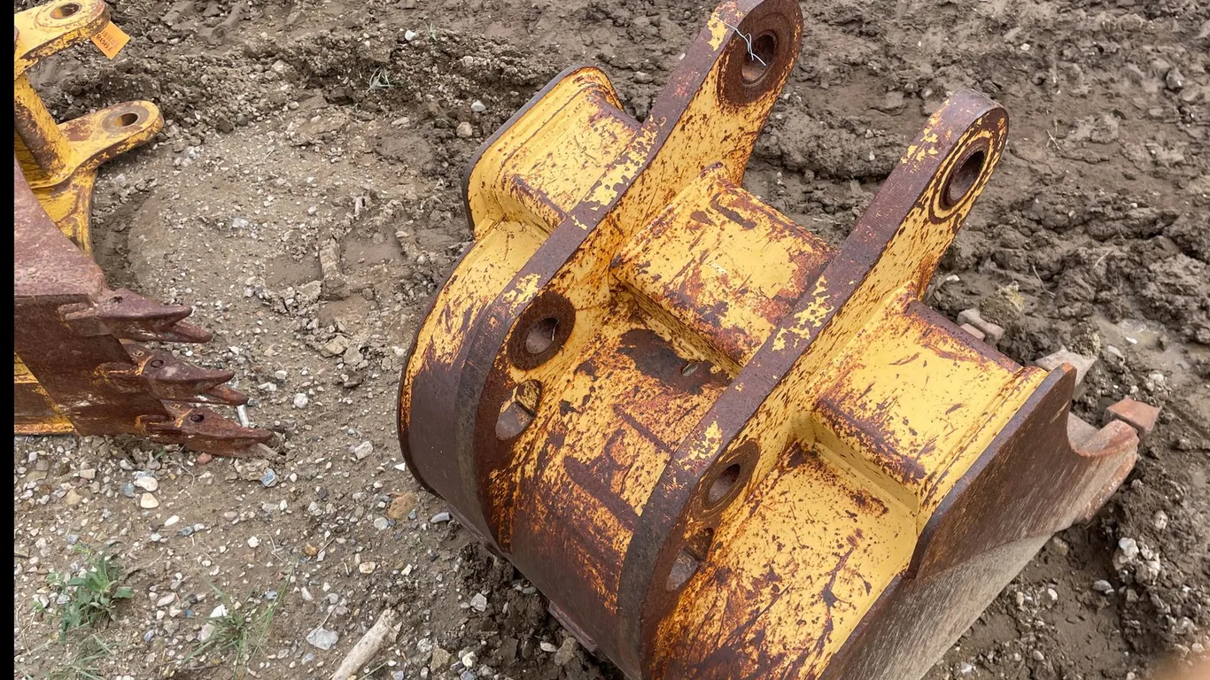 John Deere Backhoe Bucket