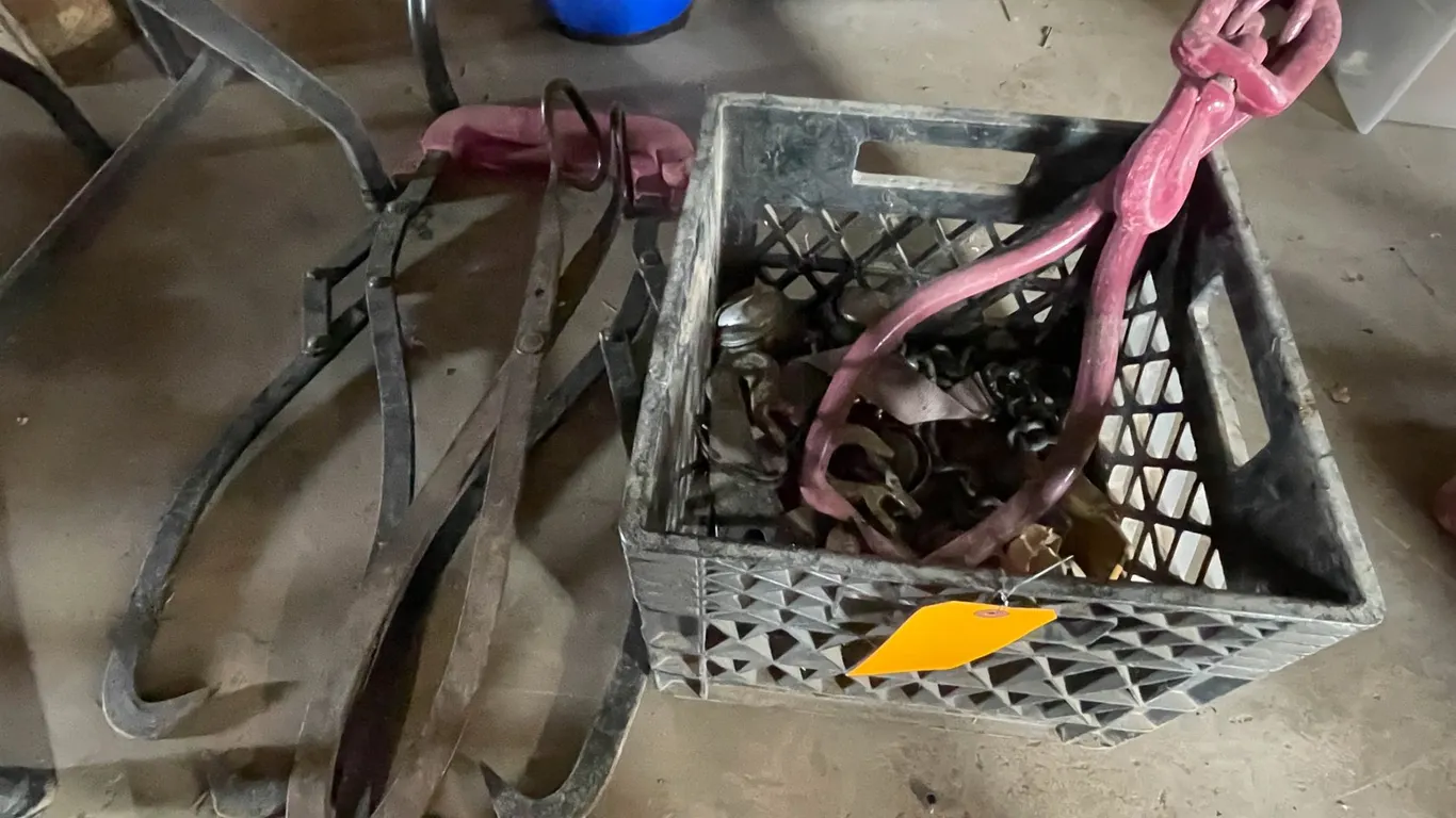 Chains, Binders, Tongs