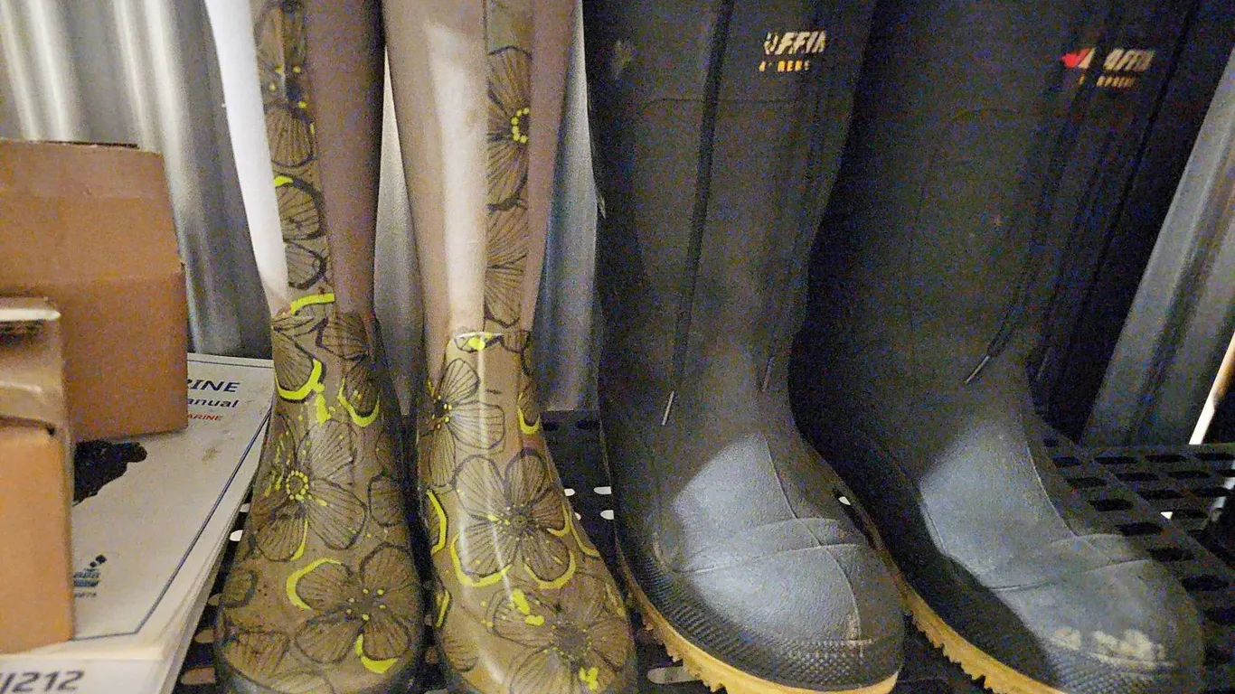 4 Pairs Rubber and Winter Boots, Baffin and Mixed Brands, Mixed Sizes