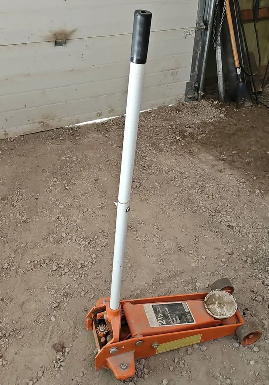 2.5 Ton Aric 952B Hydraulic Service Jack