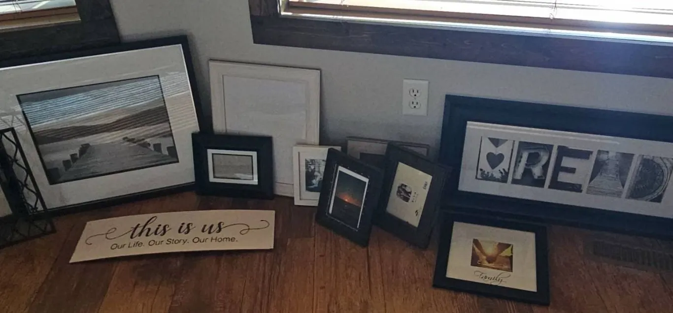 Framed Wall Art and Photo Frames
