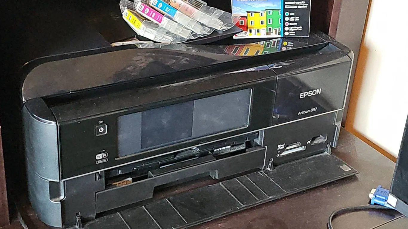 Epson Artisan 837 Wireless Inkjet Printer with Epson 99 Ink Cartridges