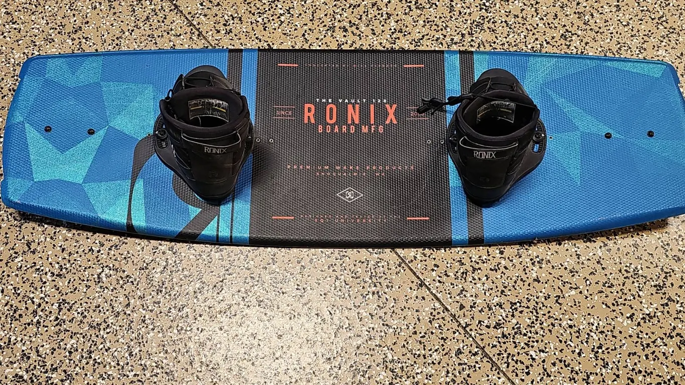 Ronix Wakeboard With Bindings Size 7-11, Blue, Model Board MSG